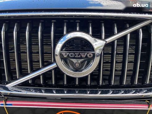 Volvo XC60 2019 - фото 3