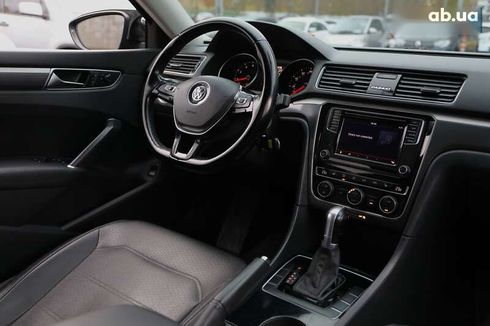 Volkswagen Passat 2018 - фото 10