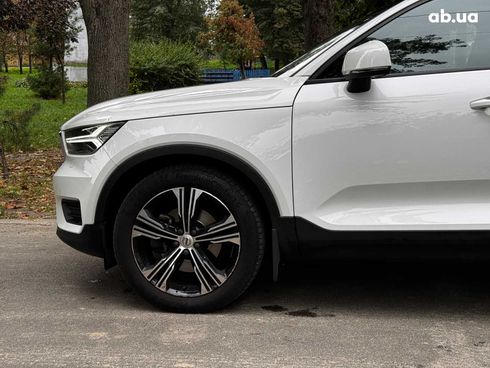 Volvo XC40 2018 белый - фото 4