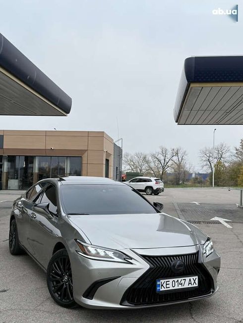 Lexus ES 2021 - фото 2