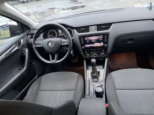 Skoda Octavia 2019 - фото 29