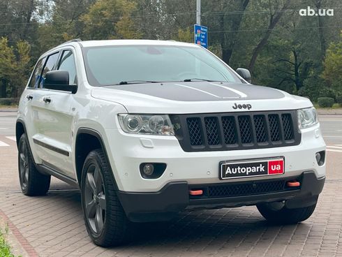 Jeep Grand Cherokee 2012 белый - фото 4