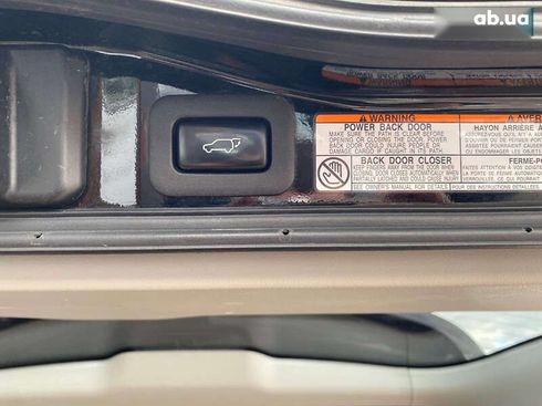 Toyota Land Cruiser 2018 - фото 23