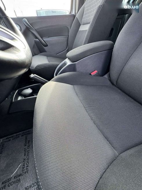 Renault Kangoo 2016 - фото 16