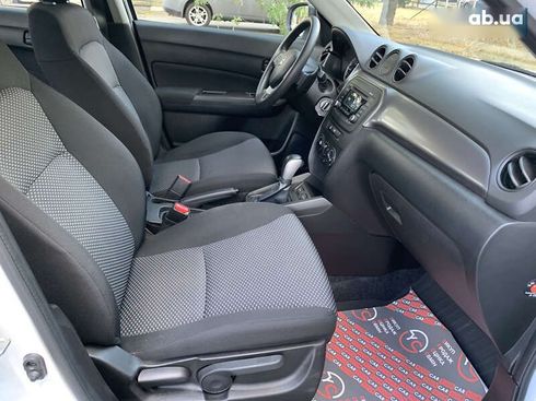 Suzuki Vitara 2021 - фото 27