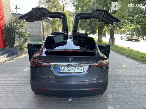 Tesla Model X 2018 - фото 13