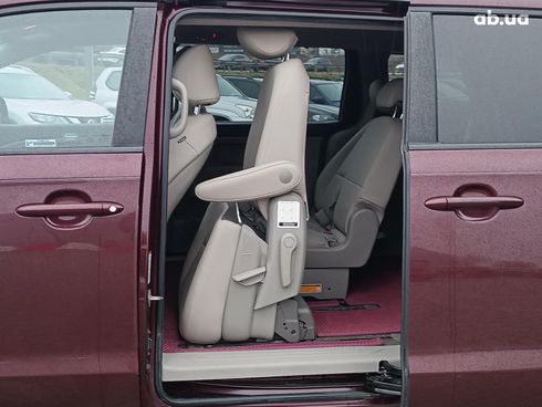 Kia Sedona 2016 красный - фото 31