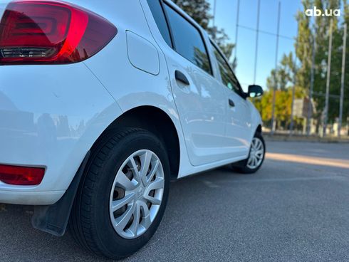 Renault Sandero 2021 белый - фото 19