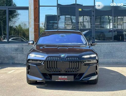 BMW 7 серия 2023 - фото 2