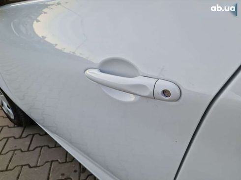 Renault Zoe 2021 - фото 16