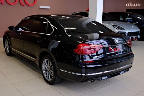 Volkswagen Passat 2018 черный - фото 6