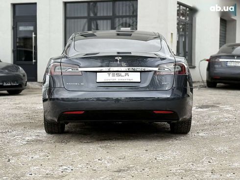 Tesla Model S 2017 - фото 16