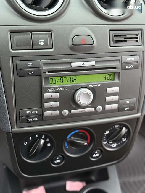 Ford Fiesta 2008 - фото 15