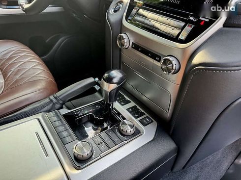 Toyota Land Cruiser 2016 - фото 26