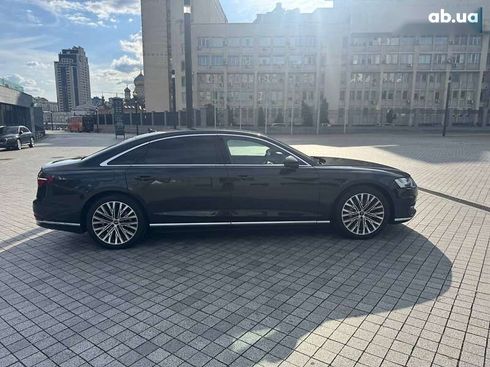 Audi A8 2021 - фото 8