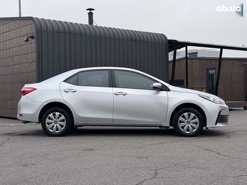 Toyota Corolla 2016 - фото 8