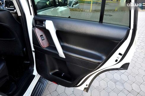 Toyota Land Cruiser Prado 2016 - фото 29