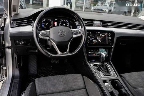 Volkswagen Passat 2021 - фото 18