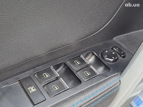 Geely Emgrand GT 2017 белый - фото 32