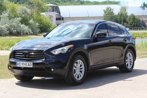 Infiniti QX70 2017 - фото 3