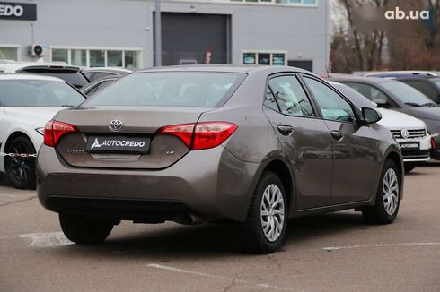 Toyota Corolla 2017 - фото 6