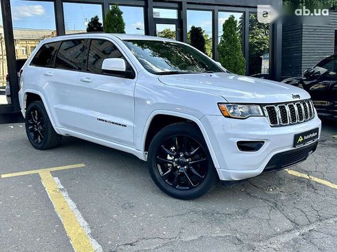 Jeep Grand Cherokee 2018 - фото 2