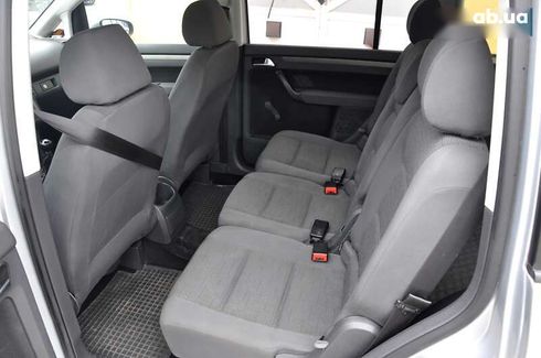 Volkswagen Touran 2010 - фото 18