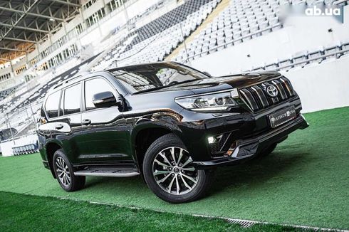 Toyota Land Cruiser Prado 2022 - фото 3