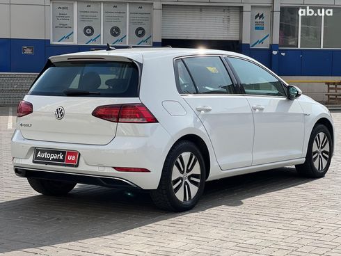 Volkswagen e-Golf 2017 белый - фото 5