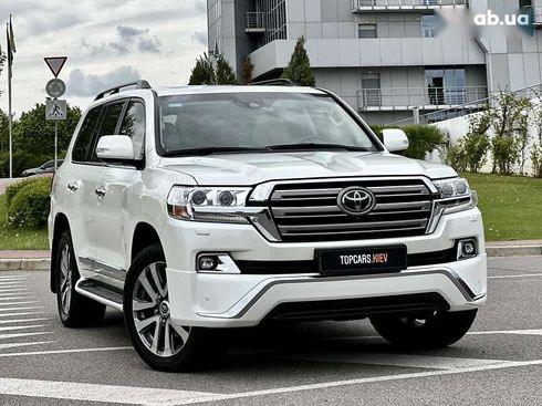 Toyota Land Cruiser 2017 - фото 25