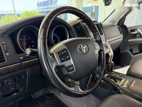 Toyota Land Cruiser 2010 - фото 24