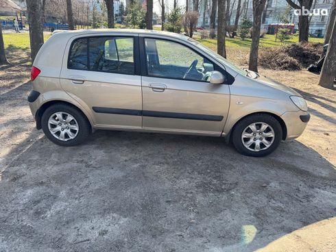 Hyundai Getz 2006 бежевый - фото 4