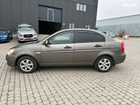 Hyundai Accent 2008 бежевый - фото 3