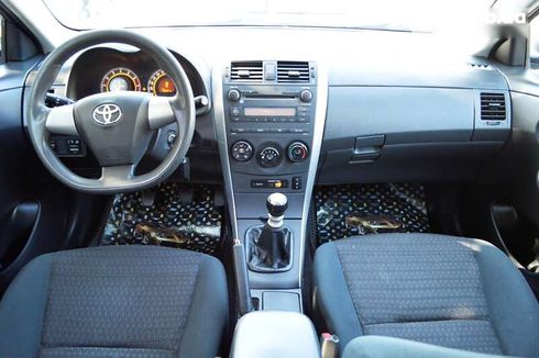 Toyota Corolla 2011 - фото 23