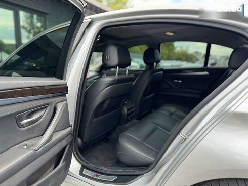 BMW 5 серия 2015 - фото 17