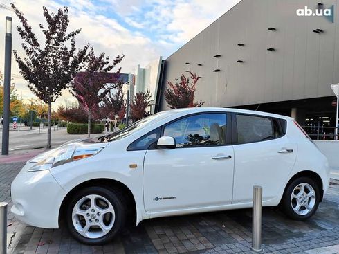 Nissan Leaf 2014 - фото 8