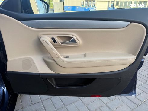 Volkswagen Passat CC 2013 синий - фото 17
