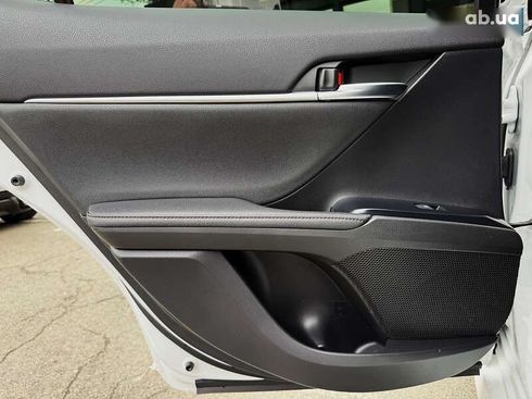 Toyota Camry 2020 - фото 29