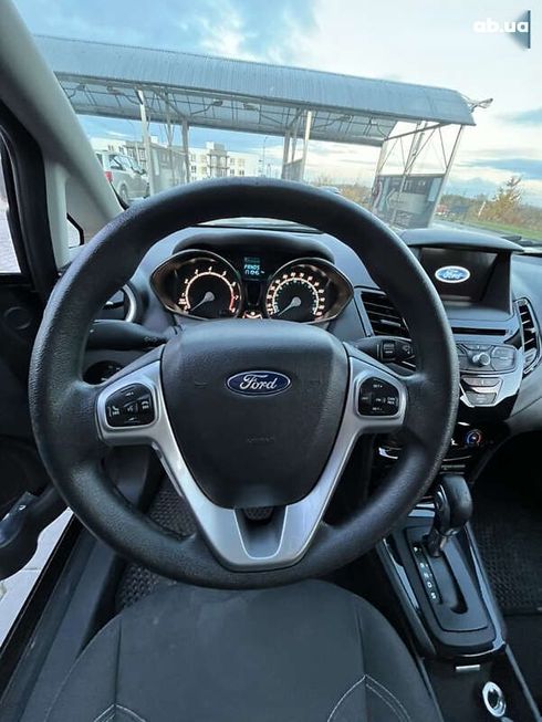 Ford Fiesta 2019 - фото 10