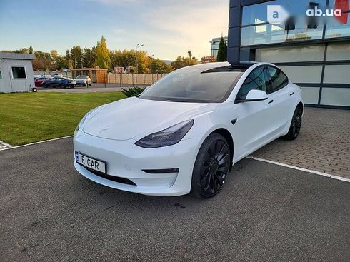 Tesla Model 3 2022 - фото 16