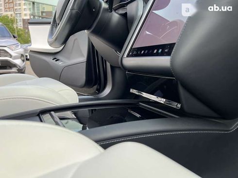 Tesla Model S 2019 - фото 22