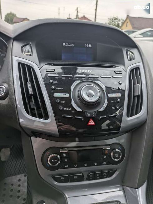 Ford Focus 2011 - фото 19