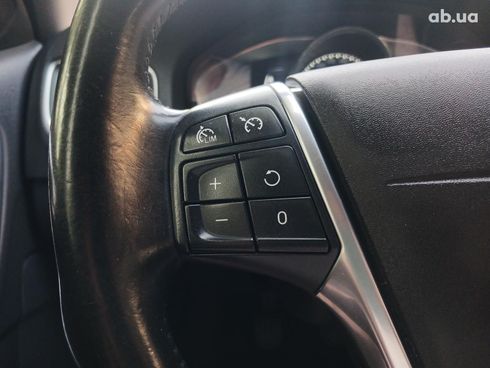 Volvo S60 2015 черный - фото 13