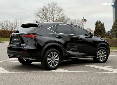 Lexus NX 2018 - фото 19