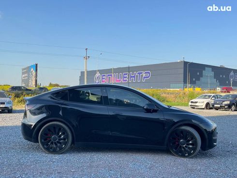 Tesla Model Y 2022 черный - фото 5