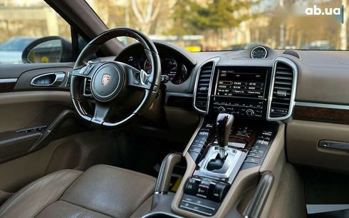 Porsche Cayenne 2012 - фото 16