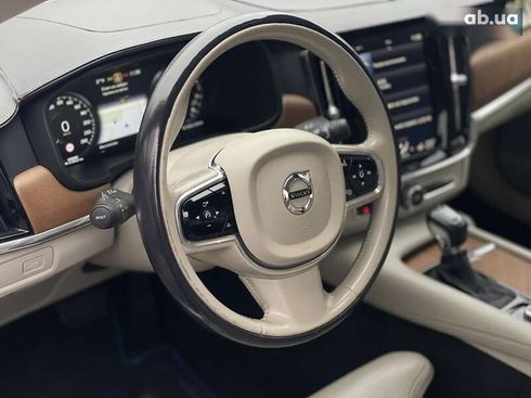 Volvo S90 2016 - фото 12