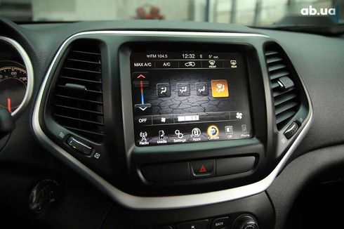 Jeep Cherokee 2016 - фото 15