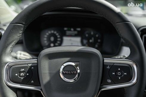 Volvo XC40 2020 - фото 28