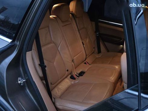 Porsche Cayenne 2011 - фото 15